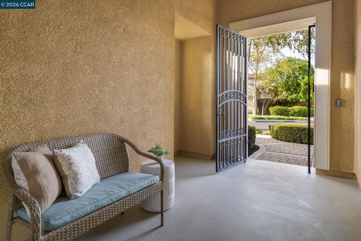 Property Photo:  7898 Kennard Ln  CA 94582 