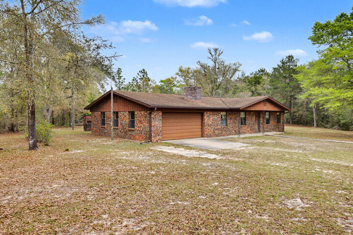 Property Photo:  281 Henderson Road  FL 32433 