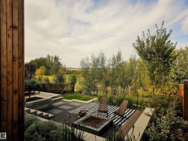 Property Photo:  1265 Peregrine Terrace NW  AB T5S 0M4 