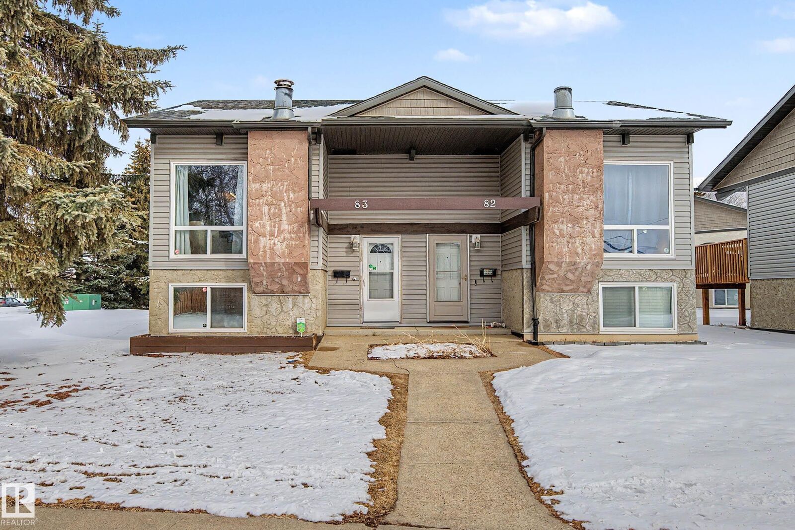 Property Photo:  83 Northwoods Village NW  AB T5X 1T2 