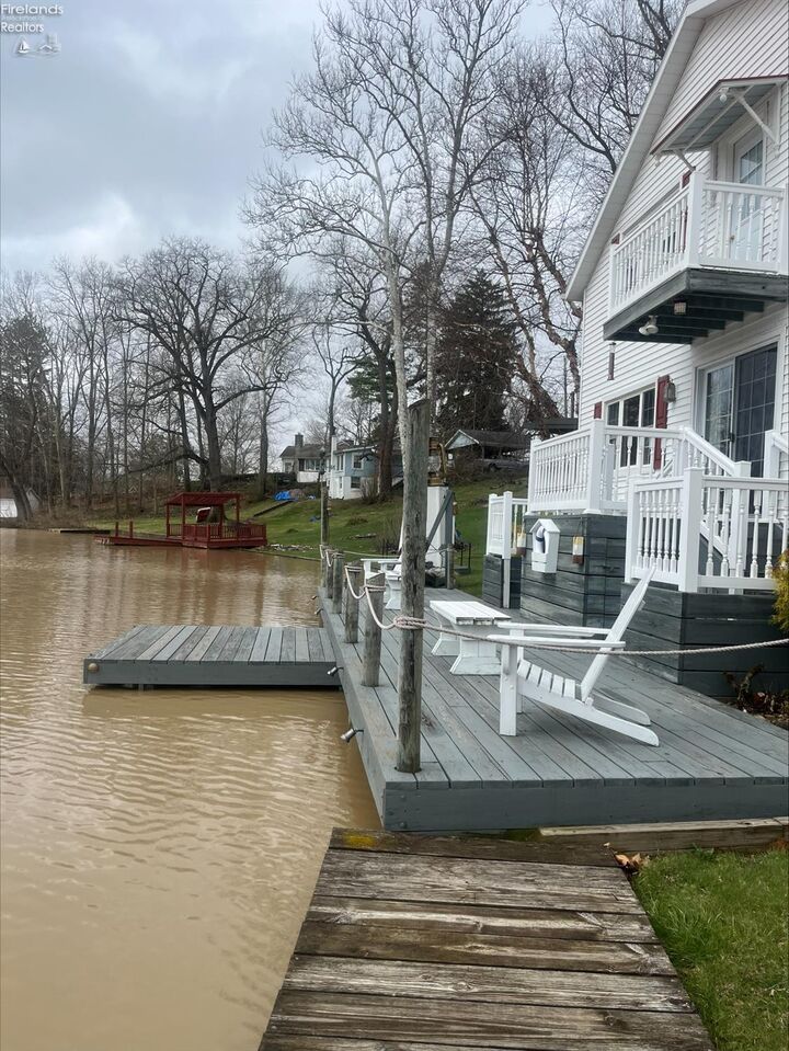 Property Photo:  218 E Vanmeter Drive  OH 44883 