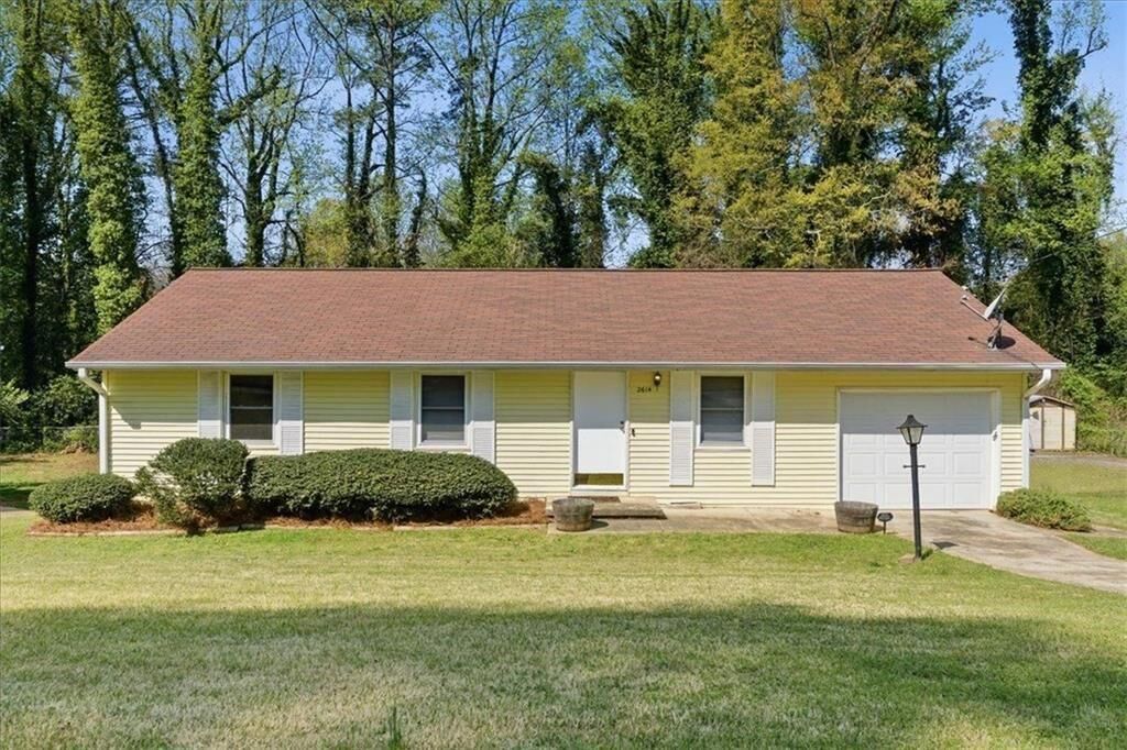 Property Photo:  2614 Spring Drive  GA 30080 