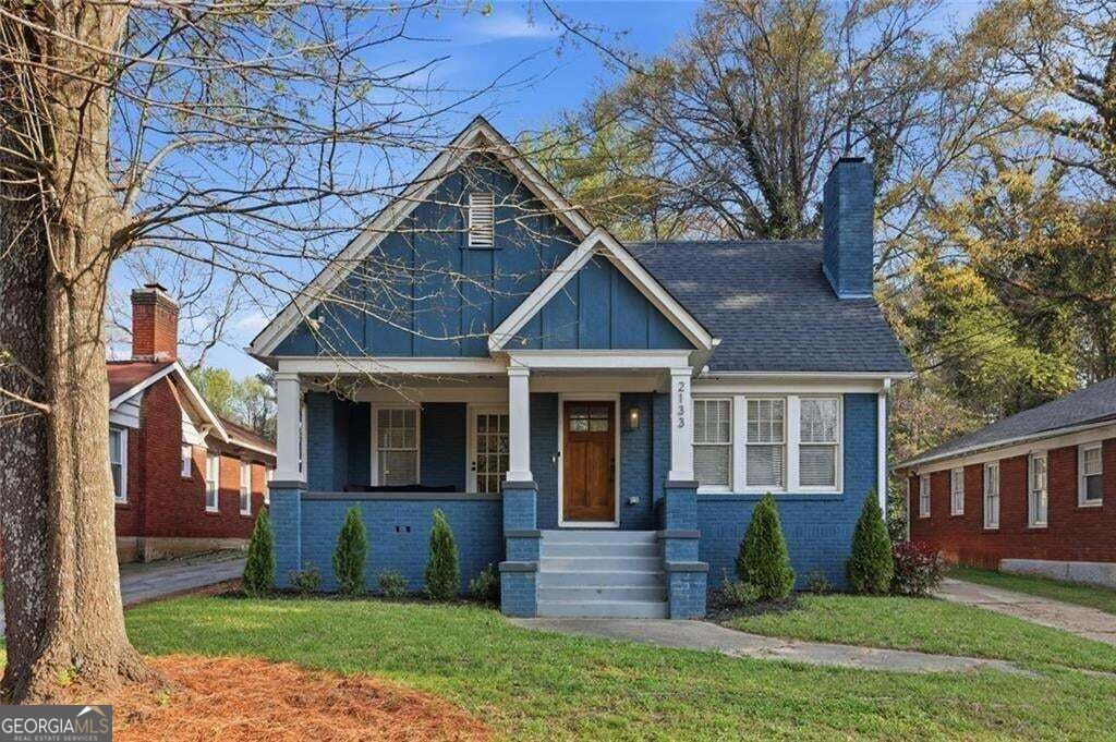 Property Photo:  2133 Cascade Road  GA 30311 