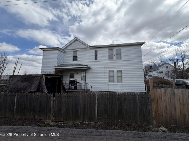 Property Photo:  1010 Eynon Street  PA 18504 