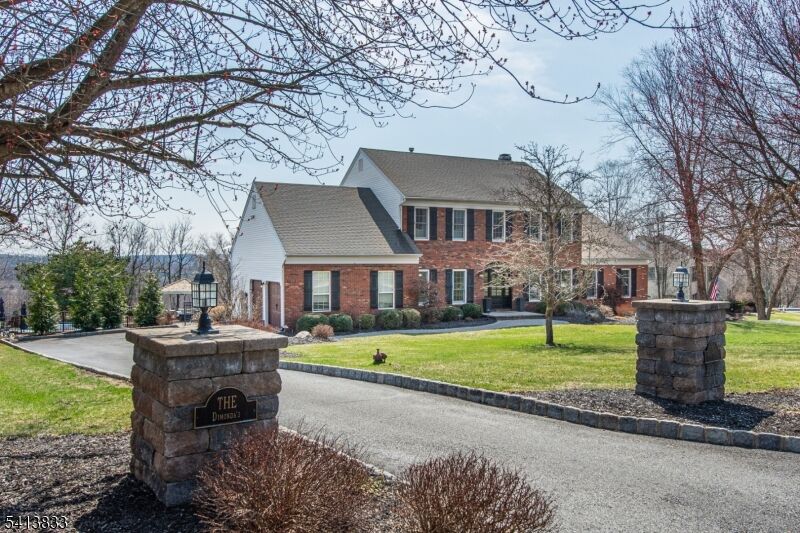 Property Photo:  5 Tracey Ln  NJ 07828 