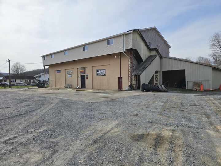 Property Photo:  771 Main St Street  WV 25962 