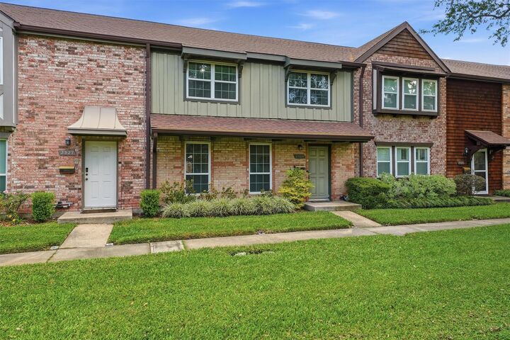 Property Photo:  2325 Triway Lane 208  TX 77043 