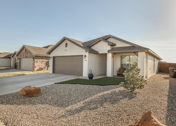 Property Photo:  2928 Abbeville Avenue  TX 79382 