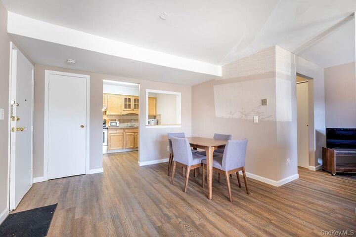 Property Photo:  10 Regents Place D  NY 10598 