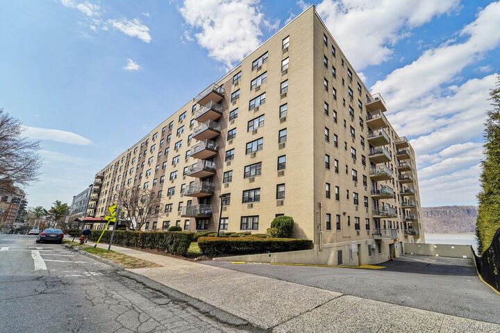 Property Photo: 1085 Warburton Avenue 316 NY 10701