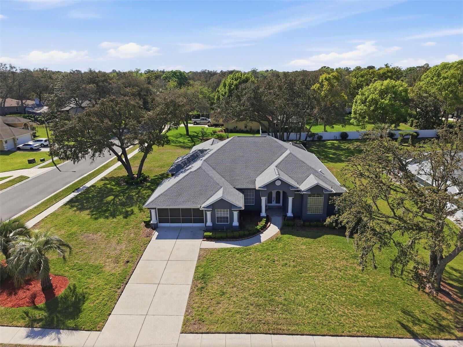 Property Photo: 18729 Bascomb Lane FL 34667