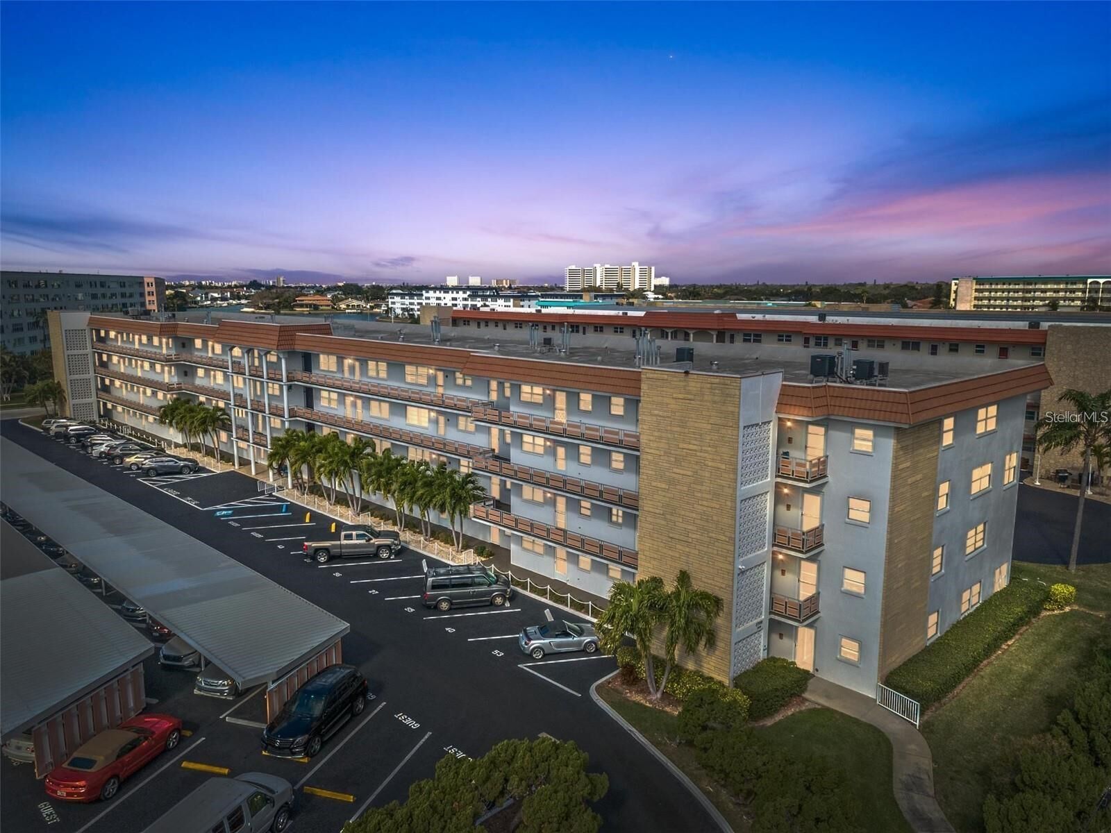 Property Photo: 3128 59th Street S 303 FL 33707