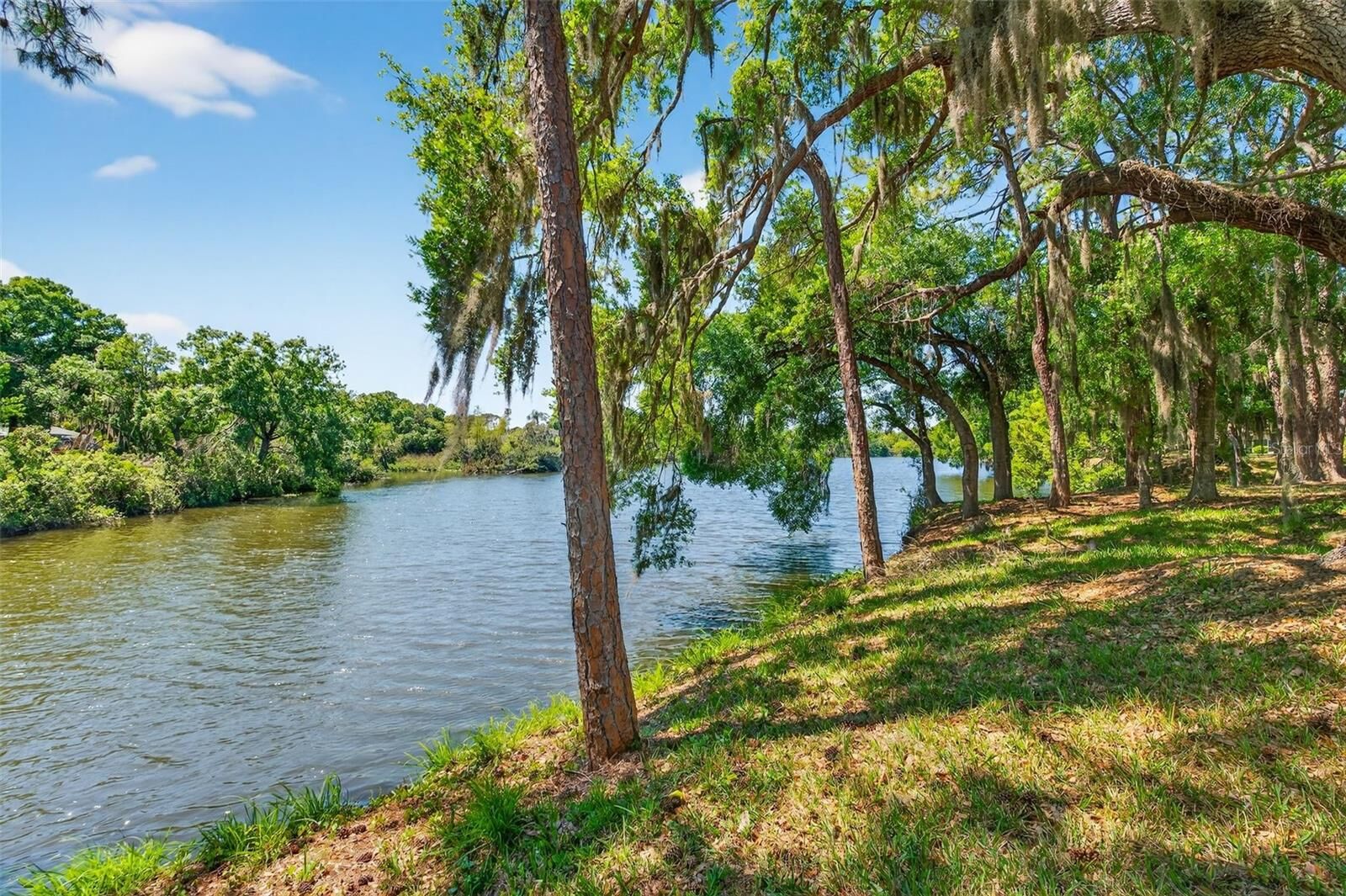 Property Photo:  4750 Tivoli Avenue  FL 34235 