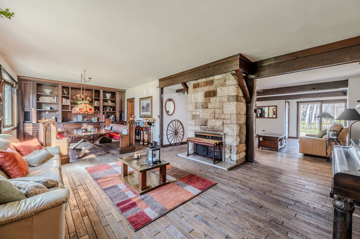 Property Photo:  731 E Gartner Road  IL 60540 