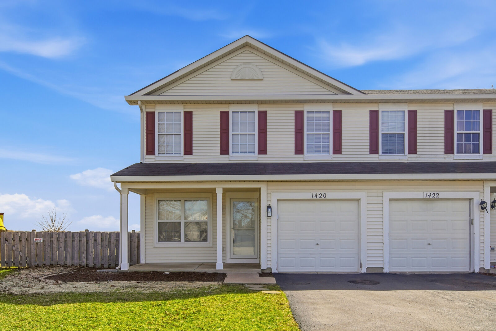 Property Photo:  1420 Sherborn Court  IL 60447 