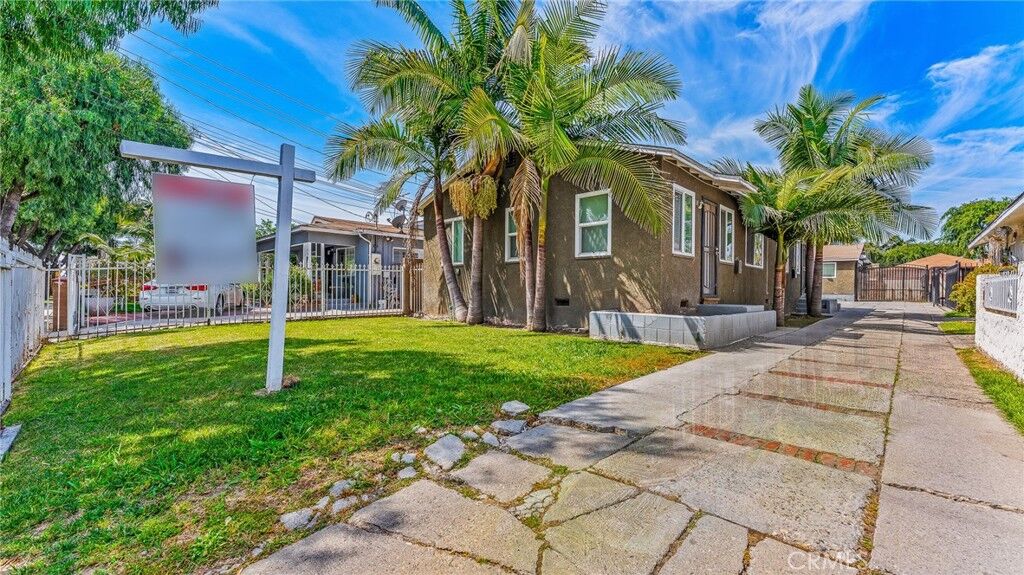 Property Photo:  6623 Gifford Ave  CA 90201 