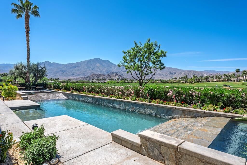 Property Photo: 57575 Black Diamond CA 92253