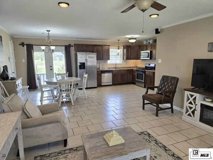 Property Photo:  100 Davis Lane  LA 71291 