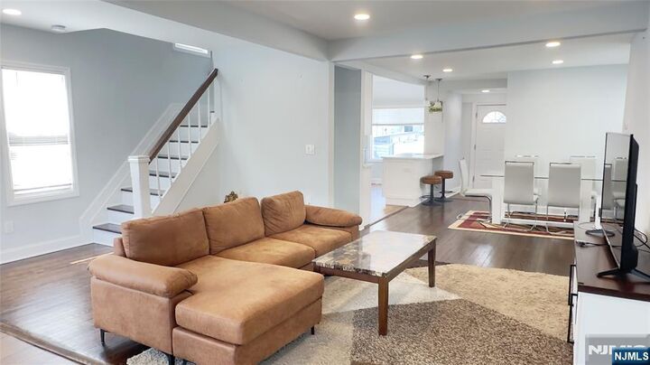 Property Photo:  9 Chestnut Street  NJ 07031 