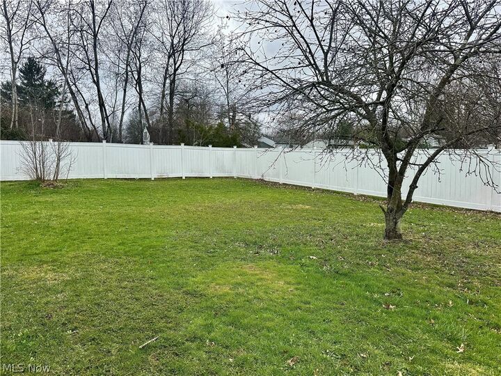 Property Photo:  2173 Clearview Drive  OH 44483 