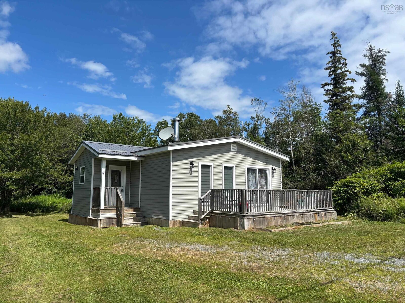 Property Photo: 7068 Highway 224 NS B0N 2M0