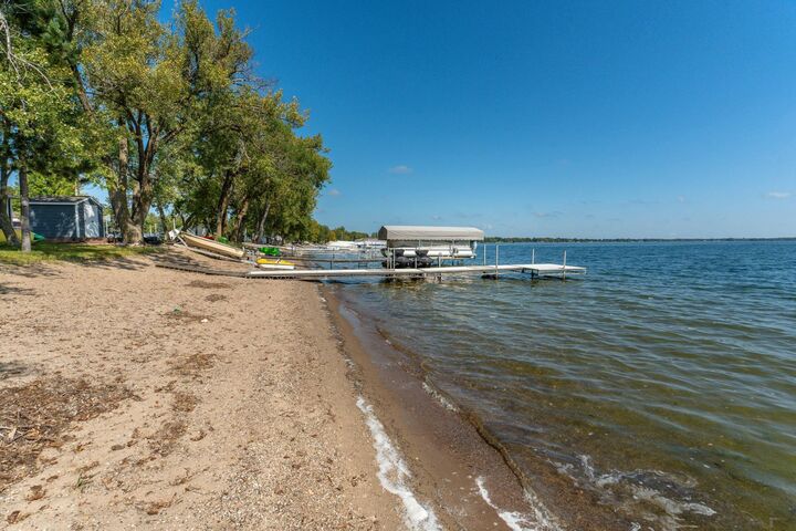Property Photo: 707 Lake Shore Drive MN 56515