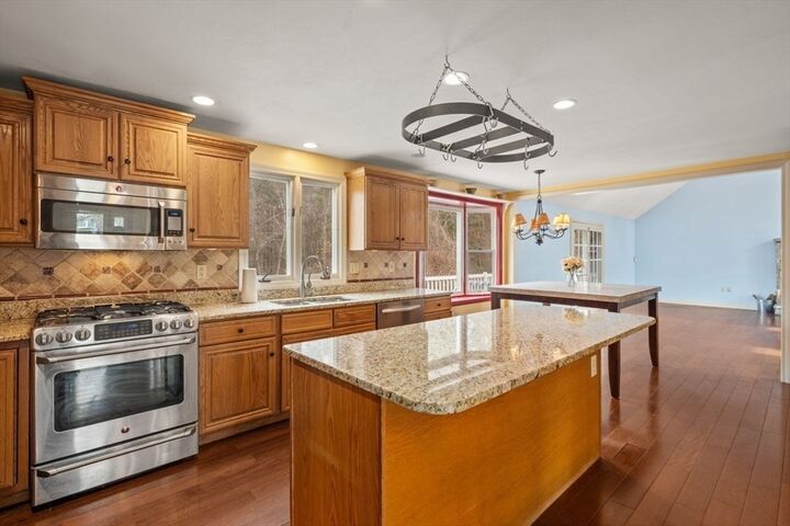 Property Photo:  34 Sable Run Ln  MA 01844 