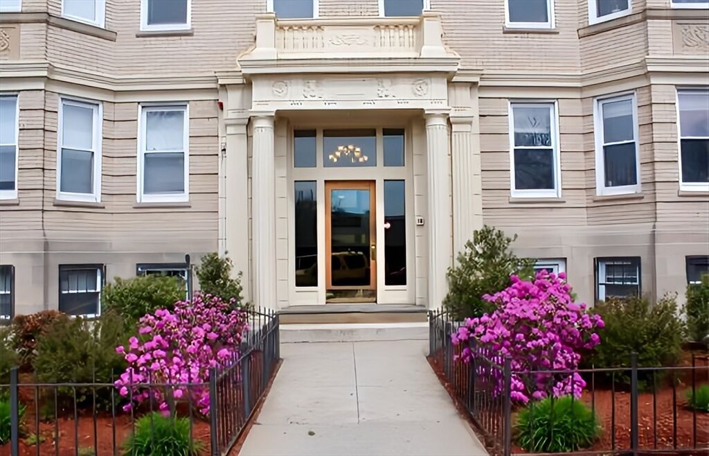 Property Photo:  85 Park Drive 25  MA 02215 