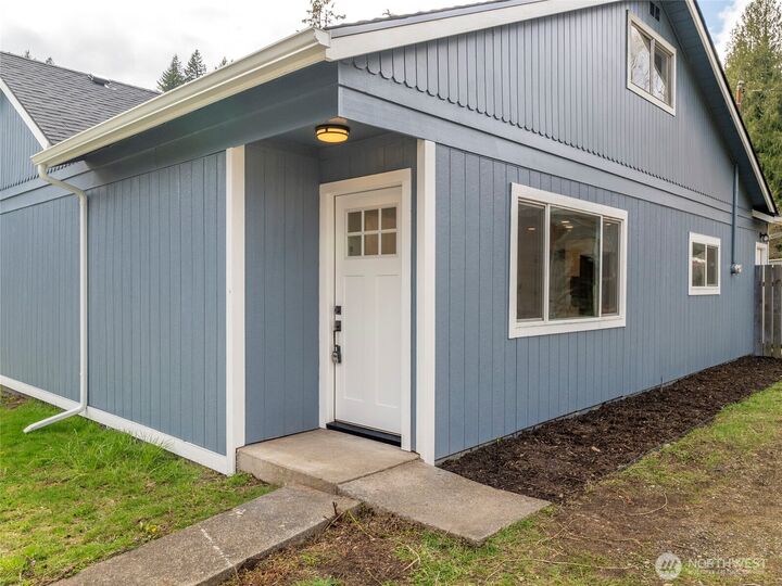 Property Photo:  23  Odonnall Avenue  WA 98541 