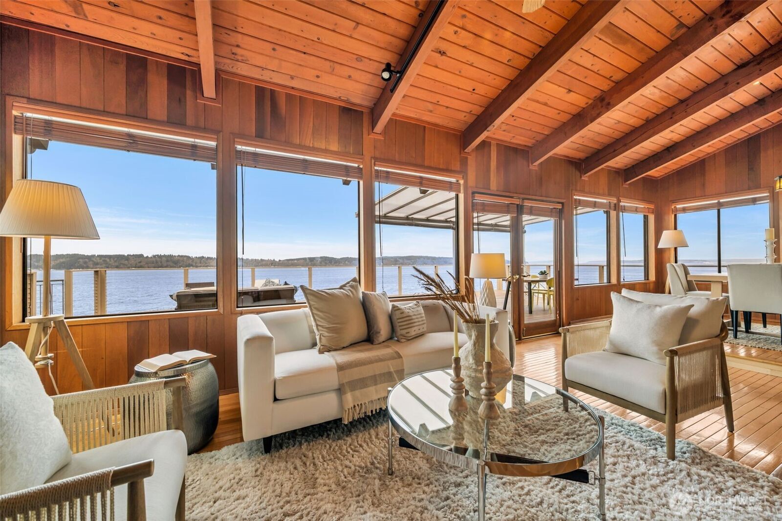 Property Photo:  10200  Marine View Drive  WA 98275 