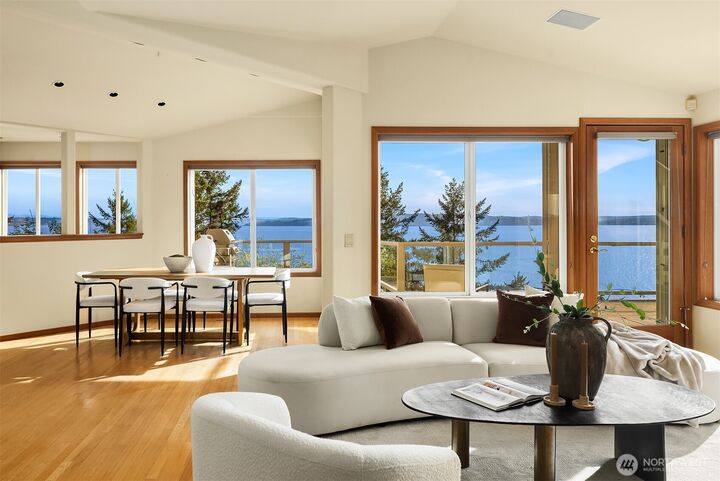 Property Photo:  2861 SW 171st Street  WA 98166 