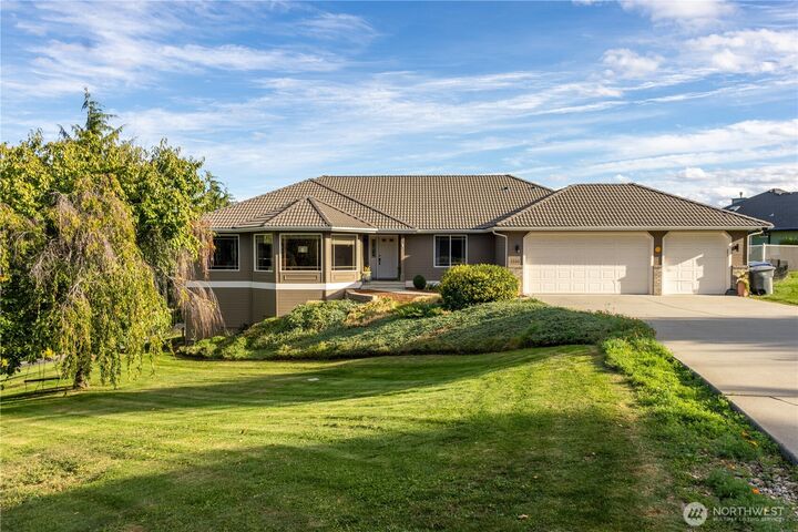 Property Photo:  3555  Westridge Place  WA 98801 