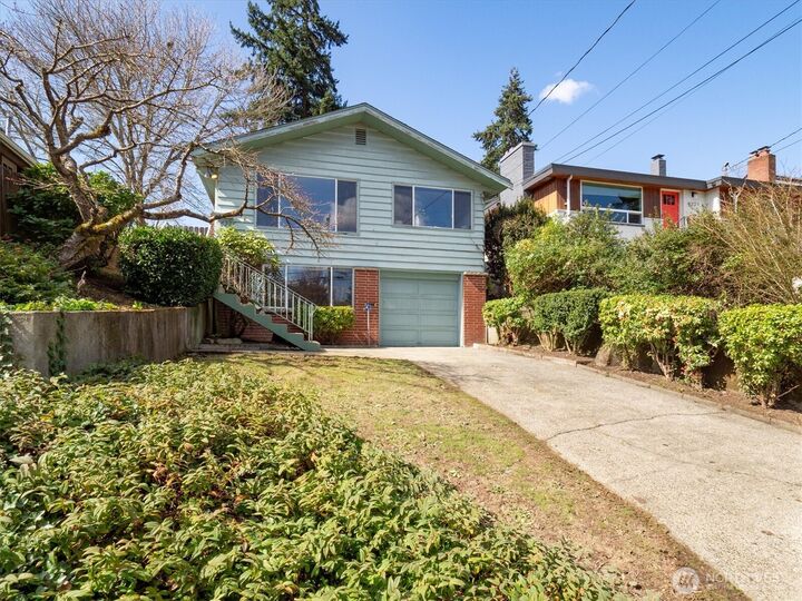 Property Photo:  4225  46th Avenue S  WA 98118 