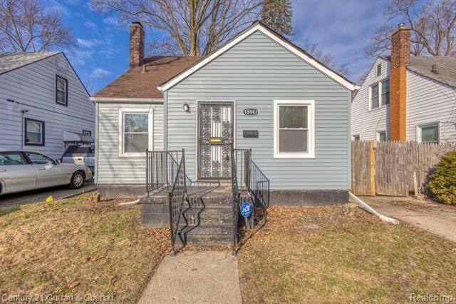 Property Photo:  18943 Greydale Avenue  MI 48219 