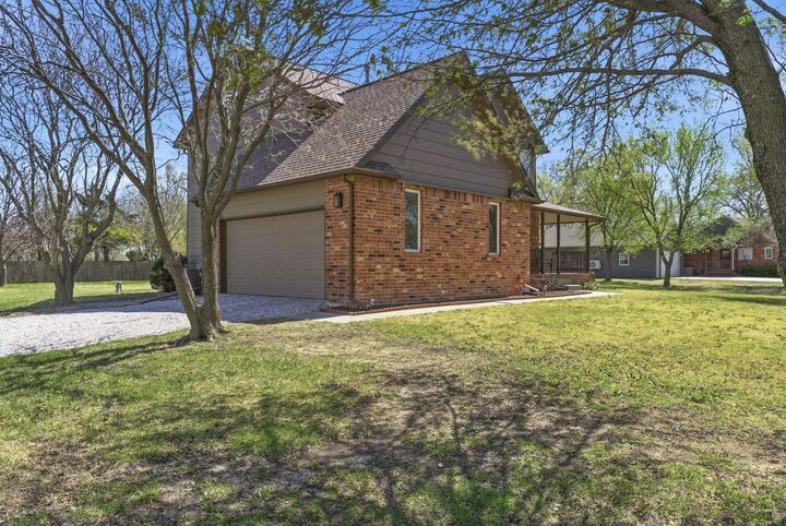 Property Photo:  1808 S 125th St E  KS 67207 