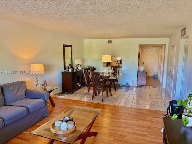 Property Photo: 16141 Blatt Blvd 309 FL 33326