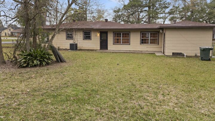 Property Photo:  4510 El Paso  TX 77703 