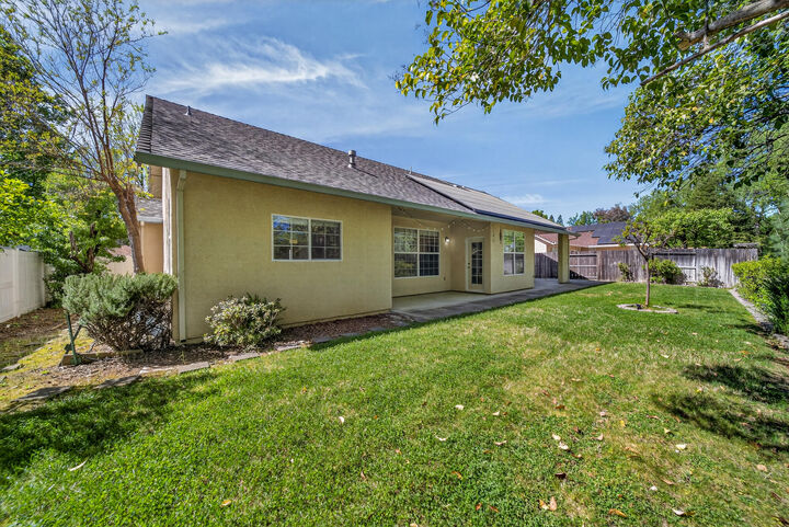 Property Photo:  647 Olympic Street  CA 96003 