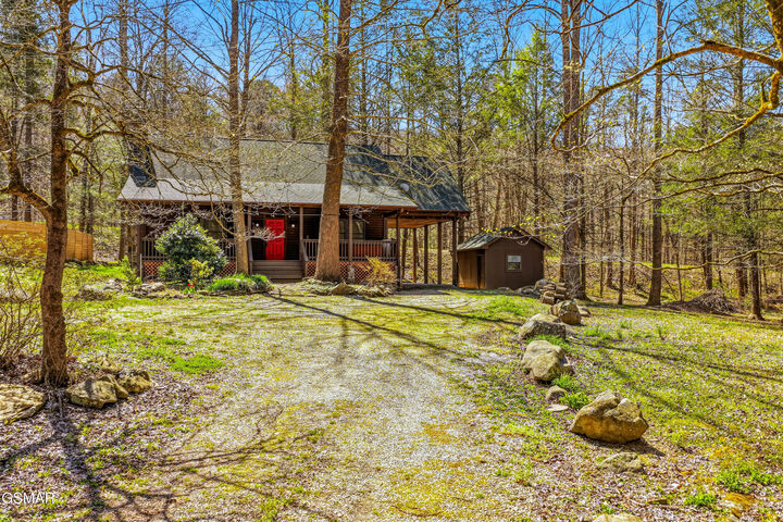 Property Photo: 4432 E Scenic Drive TN 37738