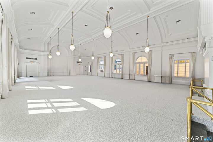 Property Photo:  216 Crown Street 3A  CT 06510 