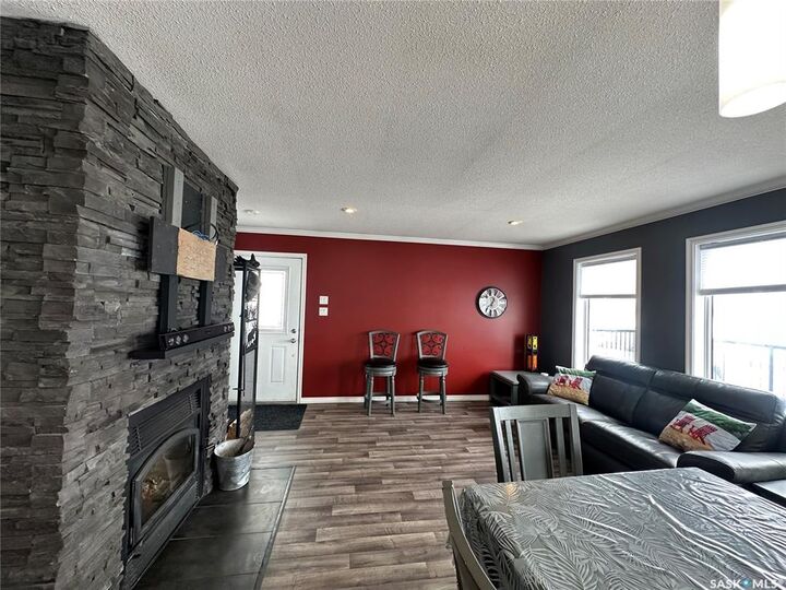 Property Photo: 825 Park Drive SK S0A 0L0