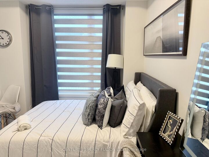 Property Photo:  1411 Coral Springs Path Main  ON L1K 3G1 