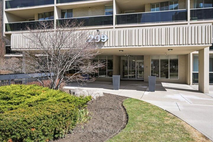 Property Photo:  299 Mill Road 1801  ON M9C 4V9 