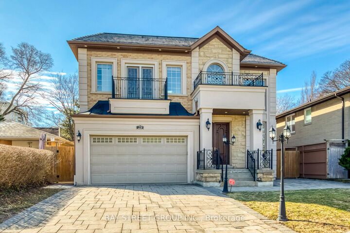 Property Photo: 39 Foxwarren Drive ON M2K 1L1