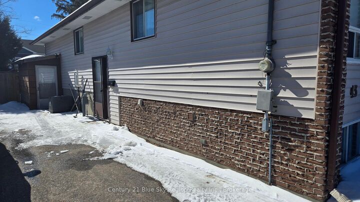 Property Photo:  43 Charlton Crescent  ON P1A 3M8 