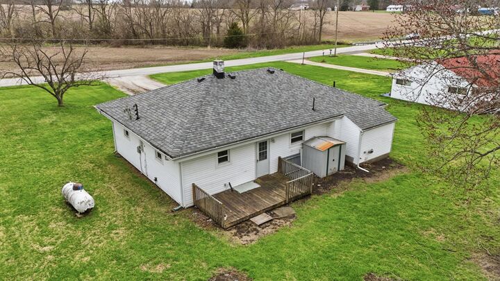 Property Photo: 1166 W Sparrow Road OH 45502