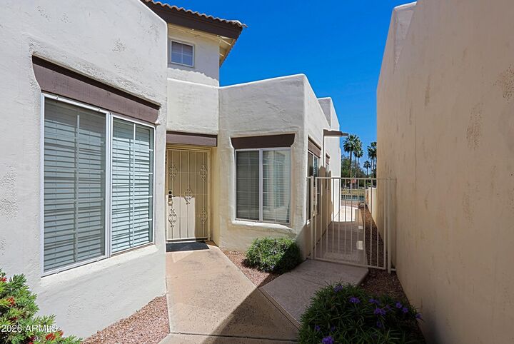 Property Photo:  17229 N Zuni Trail  AZ 85374 