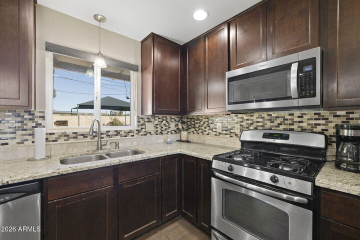 Property Photo:  418 E Orchid Lane  AZ 85020 