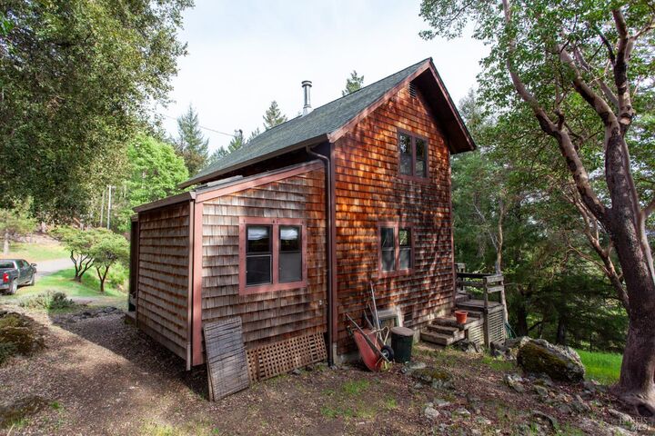 Property Photo:  1583 Crawford Drive  CA 95490 