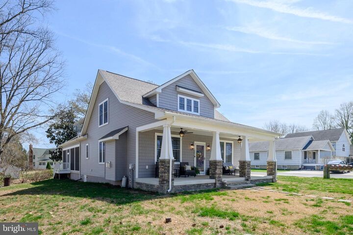 Property Photo:  1002 Skiff Cove Road  MD 21037 